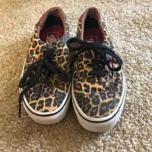 Leopard Vans